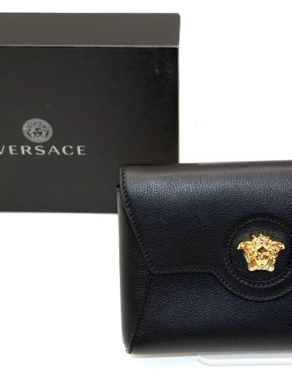 Versace La Medusa Envelope Leather Wallet On Chain - Black/Gold